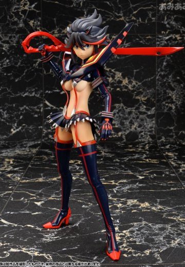 REAL ACTION HEROES No.664 RAH 纏流子（神衣・鮮血Ver.）（初回生産限定：「片太刀鋏 武滾流猛怒」 付） | Hpoi手办维基