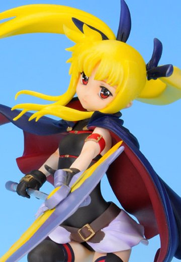 RESINYA！ 魔法少女奈叶 The MOVIE 1st 菲特 ストライクVer. 