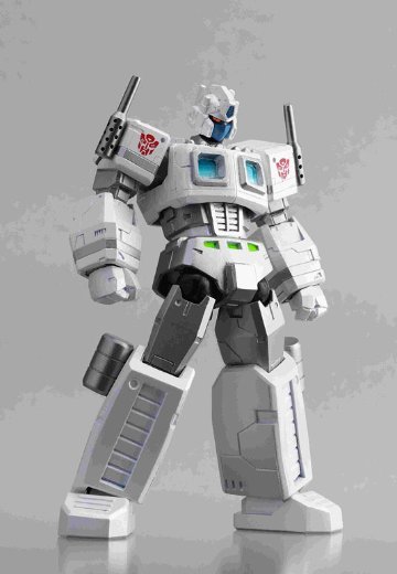 REVOLTECHNo.019变形金刚 フレンドショップ限定 ウルトラマグナス