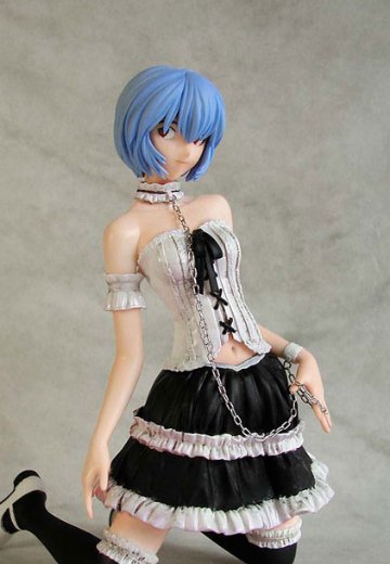 EVA 哥特萝莉・绫波丽