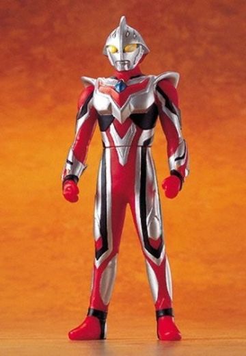 奥特英雄系列 32 奈克赛斯奥特曼（成年形态） | Hpoi手办维基