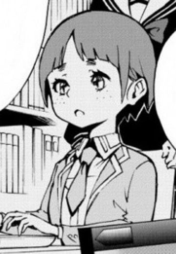 潮井梨奈