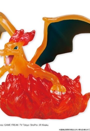 糖糖トイ 口袋妖怪 奥特曼サン&口袋妖怪 奥特曼ムーン 喷火龙 Flare Drive  | Hpoi手办维基