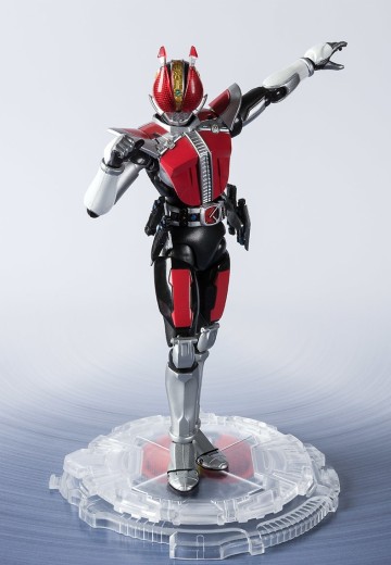 S.H.Figuarts 假面骑士：电王 假面骑士电王 圣剑形态 -20假面骑士踢/平成二十骑士纪念版-