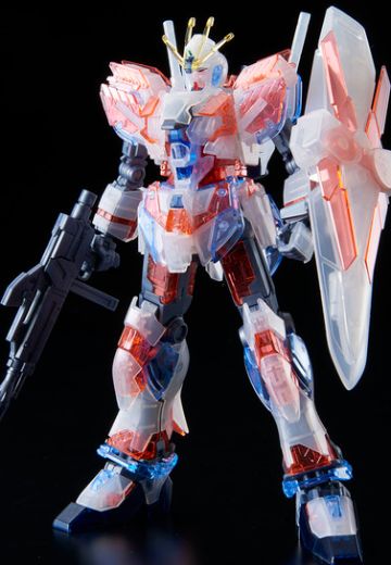 HGUC 1/144 机动战士高达NT RX-9/C Narrative高达 C装備 [彩色透明]