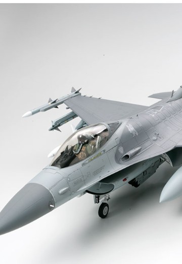 60315 1/32 F-16CJ  BLOCK50 战隼战斗机