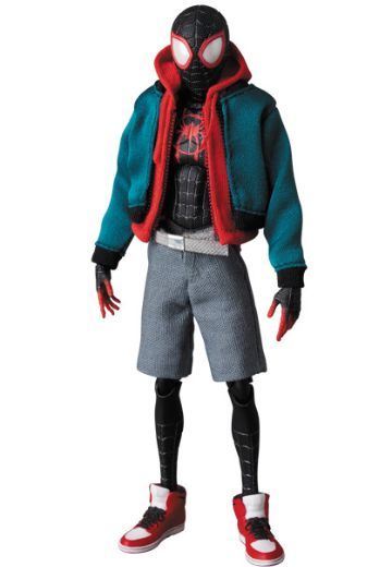 MAFEX 编号107  蜘蛛侠 (迈尔斯·莫拉莱斯)