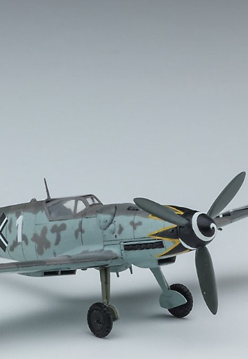 强袭魔女 艾莉卡·哈特曼 梅塞施密特Bf109G-6 | Hpoi手办维基