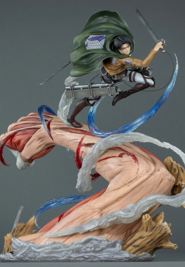 进击的巨人 利威尔&女巨人