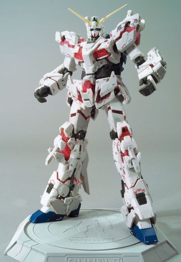 RG 1/144  高达基地专属商品 RX-0 独角兽高达 TWC版