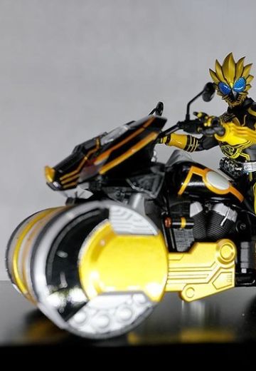 S.H.Figuarts 假面骑士欧兹 老虎贩卖机摩托