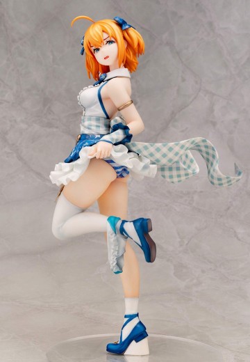 一脸嫌弃的让你看胖次 偶像Yuina | Hpoi手办维基