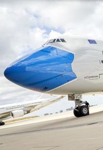 03836 1/144 波音747-8F；卢森堡货运航空“口罩涂装”