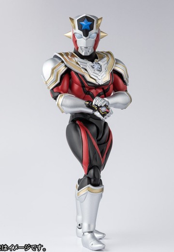 S.H.Figuarts 泰迦奥特曼 泰塔斯奥特曼