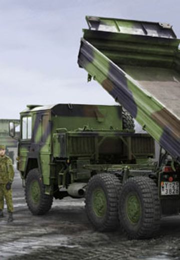 85520 1/35 MAN KAT 7吨6×6自卸卡车；德国陆军