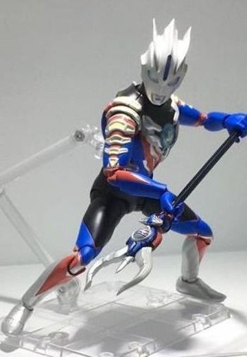 S.H.Figuarts 欧布奥特曼 欧布奥特曼 疾风形态 | Hpoi手办维基