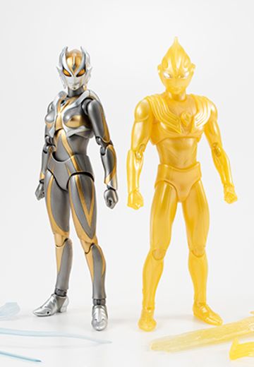 ULTRA-ACT 迪迦奥特曼 最终决战 闪耀迪迦 与 卡蜜拉 套装