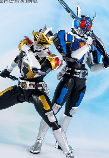 S.H.Figuarts(真骨雕制法) 假面骑士电王 圣竿形态 / 圣斧形态 | Hpoi手办维基