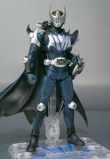 S.H.Figuarts 假面骑士龙骑 假面骑士夜骑 与 黑暗之翼 套装 | Hpoi手办维基