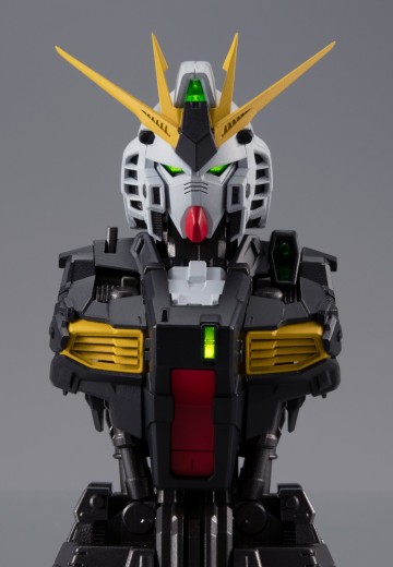 机动战士高达 机动战士胸像01 Nu高达