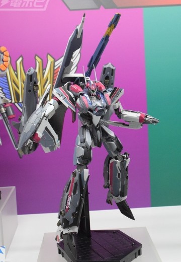 DX超合金 超时空要塞系列 VF-31AX  卡伊洛斯 进阶型 （米拉吉·法莉娜·吉纳斯专用机）对应超级配件套装 | Hpoi手办维基