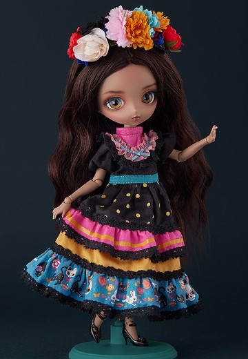 Harmonia bloom Seasonal Doll Gabriela