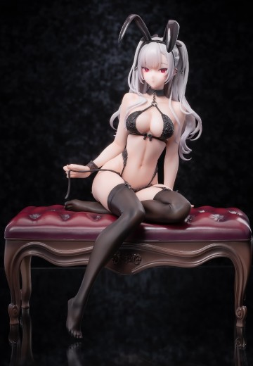 TANA 黑兔女郎