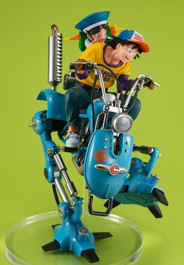 DESKTOP REAL McCOY EX 龙珠Z 孙悟空与悟饭与双足步行机器人