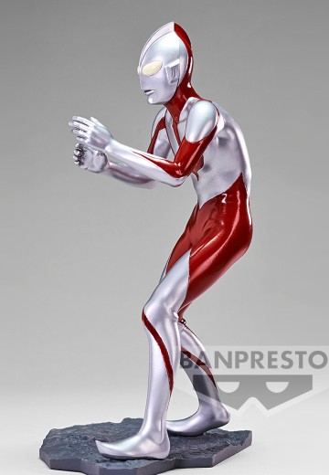 新·日本·英雄·宇宙 艺术情景3  奥特曼