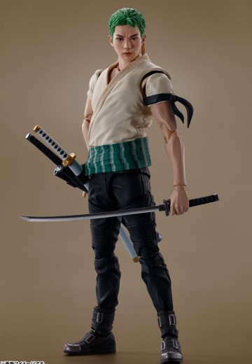 S.H.Figuarts 网飞真人剧集 航海王 罗罗诺亚·佐罗