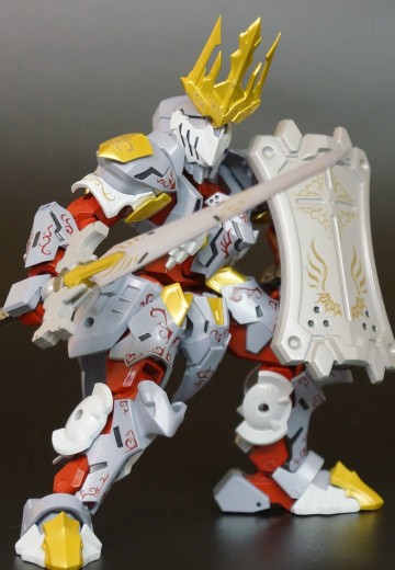 Pla-Act16 安布罗修斯 终极铠甲