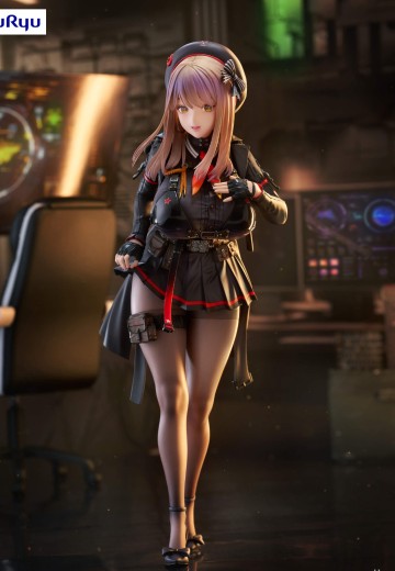 胜利女神：妮姬 艾玛