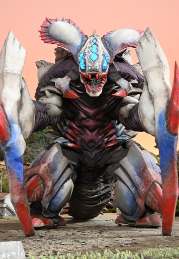 地底甲兽 祖古刚