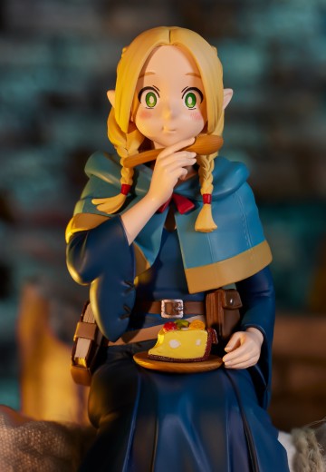 压泡面 迷宫饭 玛露西尔