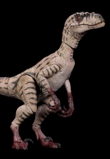 172862 “零集易动”系列 白皇后 超可动恐龙