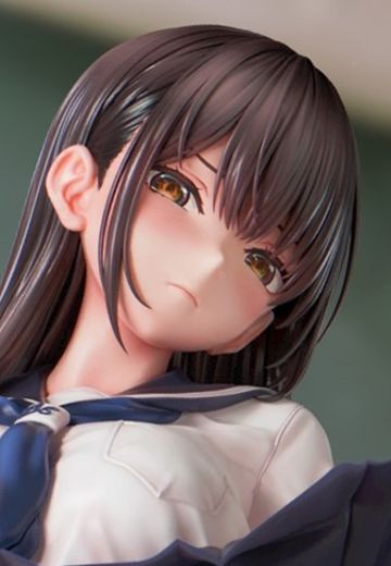 教室提裙的JK同学