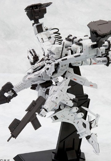 V.I.系列 装甲核心 莱茵亚克 白色闪光 与 V.O.B套装