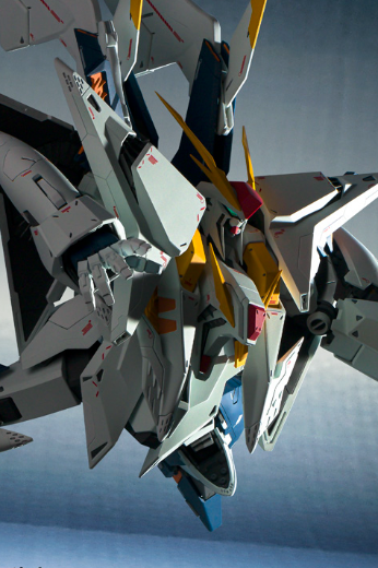 ROBOT魂(Ka版)＜机动战士系列＞ RX-105 Ξ高达（机动战士高达：闪光的哈萨维版） | Hpoi手办维基