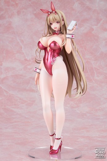 胜利女神：妮姬 毒蛇：毒兔