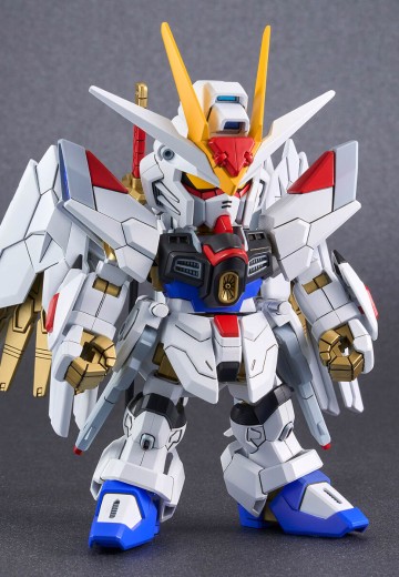 SD高达 CROSS SILHOUETTE 非凡强袭自由高达