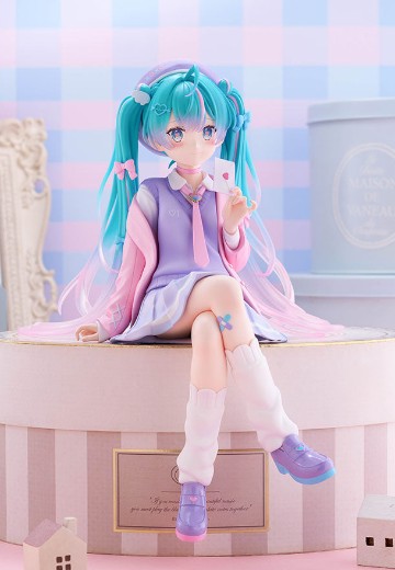 TENITOL 大号压泡面人偶 初音未来 恋爱的西装外套