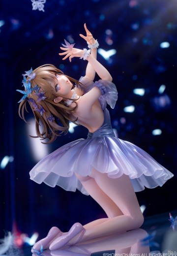 舞台上 — 灰色的丑小鸭 | Hpoi手办维基