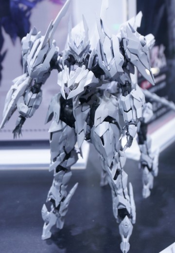 机神人马系列 交错战线 仲裁者_Arbite