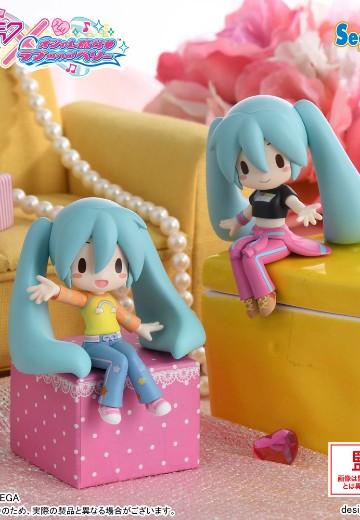 初音未来联名时尚魔女拉芙与贝莉 Fuwa Petit小坐系列精细人偶“初音未来” | Hpoi手办维基