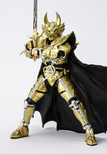 S.H.Figuarts（真骨雕制法） 黄金骑士牙狼（冴岛钢牙）牙狼20周年纪念版