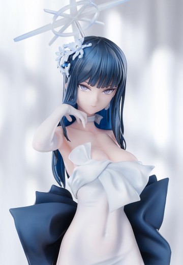 蔚蓝档案 锭前纱织 礼服