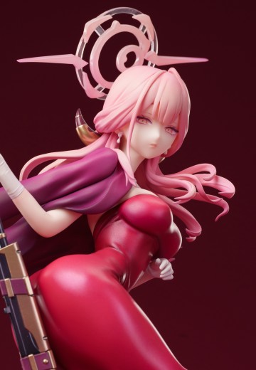 蔚蓝档案 陆八魔爱露 礼服