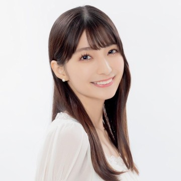 高野麻里佳