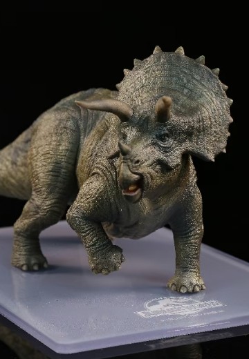 侏罗纪世界 三角龙