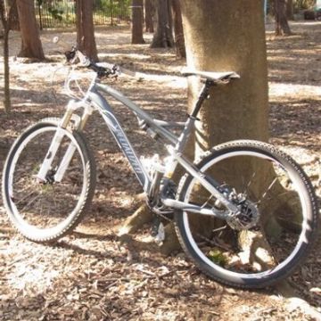 アンドウケンジ